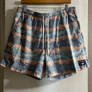 Southern Marsh Men’s Dockside Swim Trunk Aztec Pink Blue Pattern Size Large